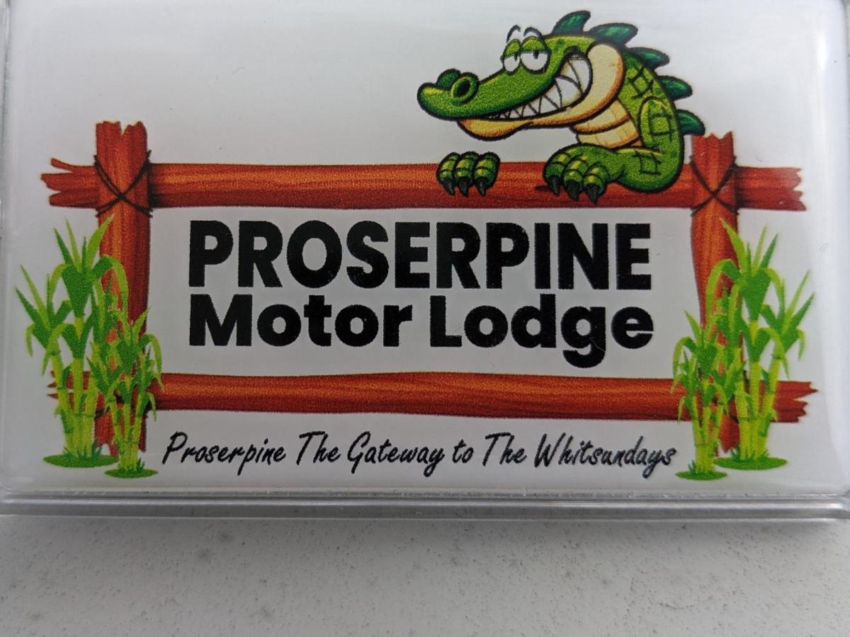 Proserpine Motor Lodge Bagian luar foto